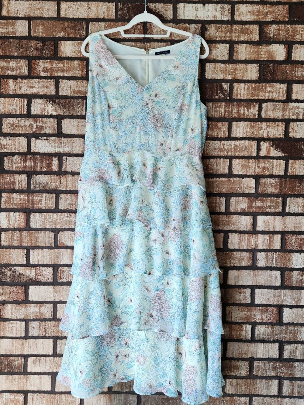 Tommy Hilfiger Sleeveless Tiered Dress V-Neck Cream Floral Size 14